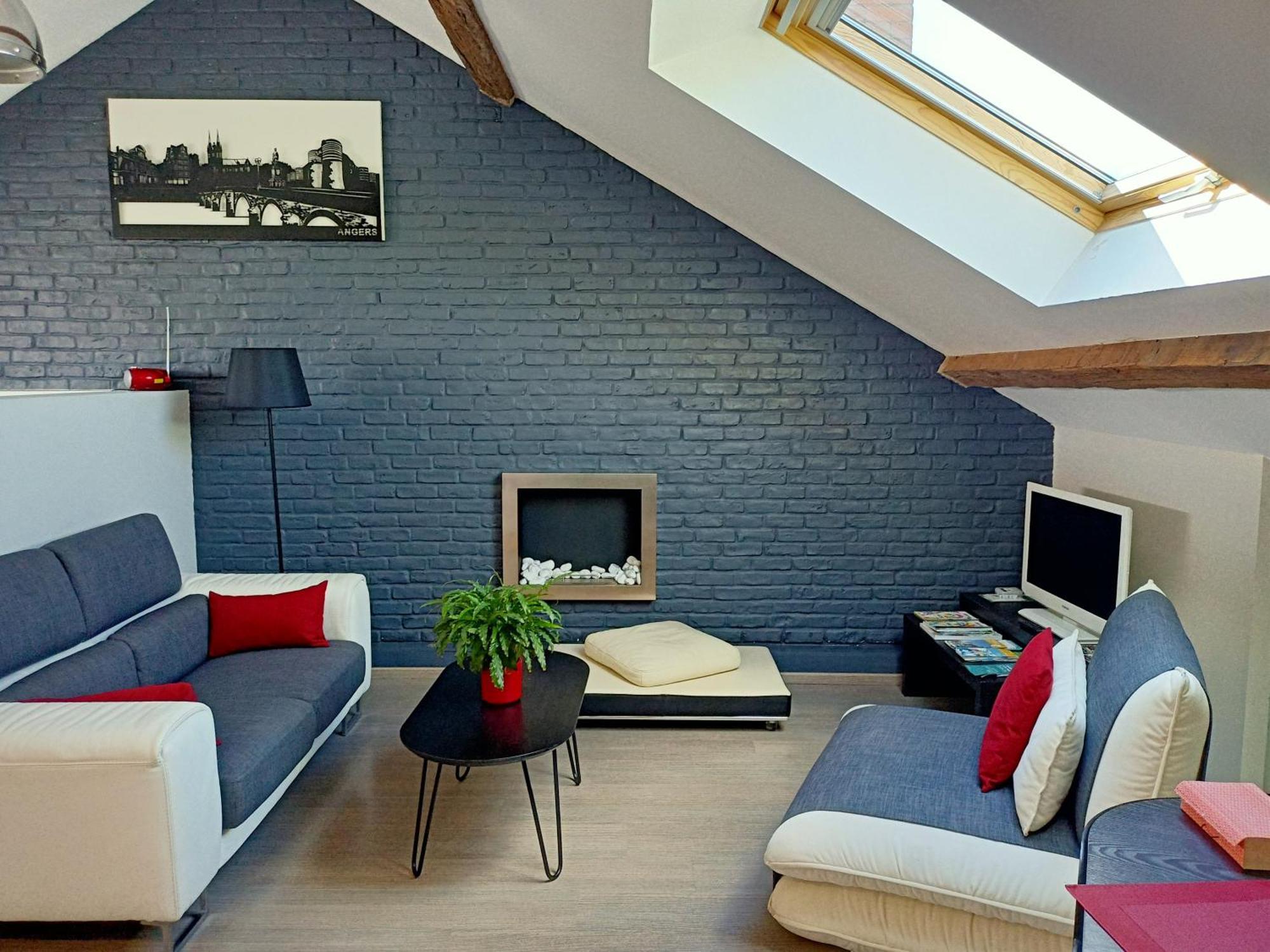 Les Suites Angevines อองเชร์ ภายนอก รูปภาพ