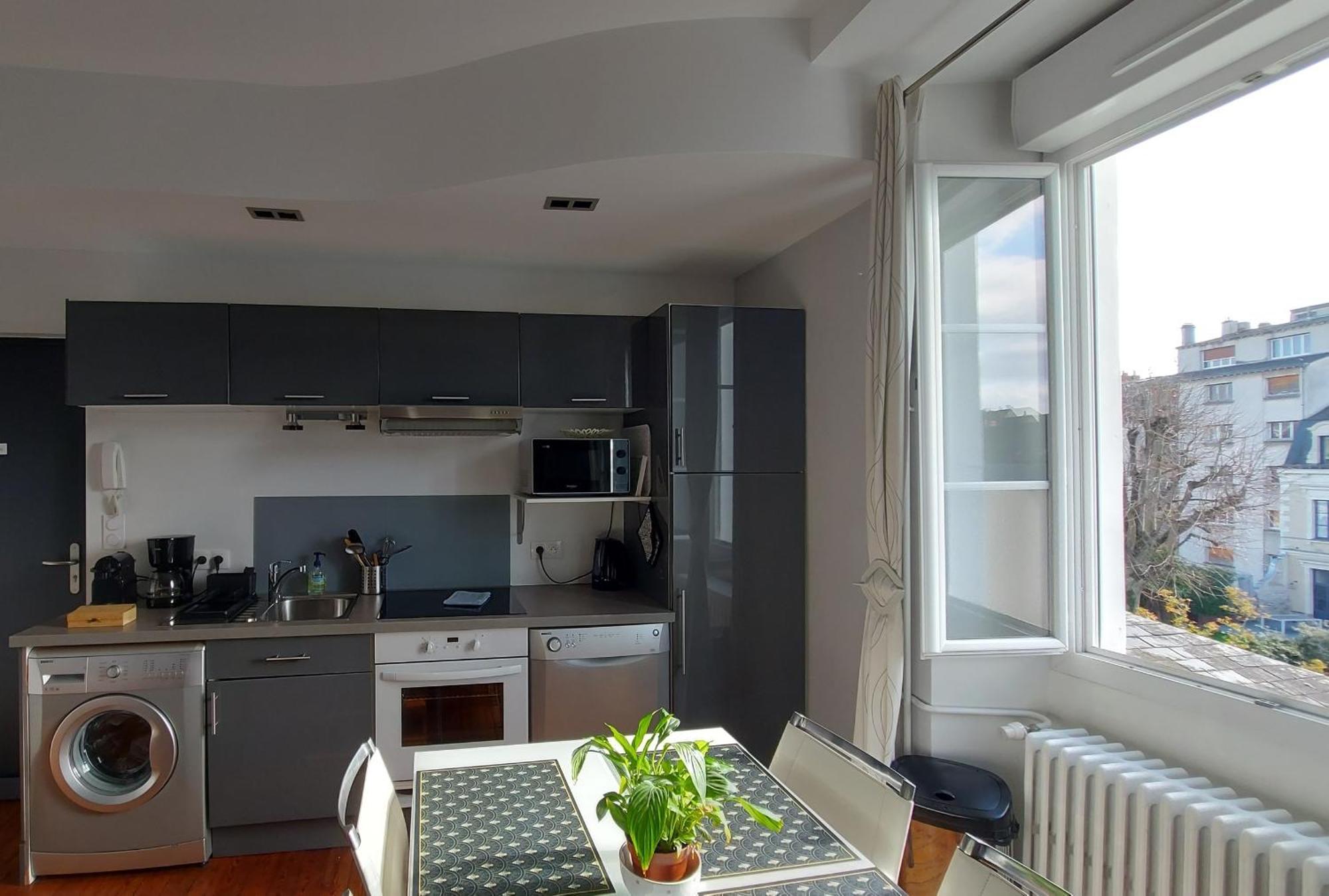 Les Suites Angevines อองเชร์ ภายนอก รูปภาพ