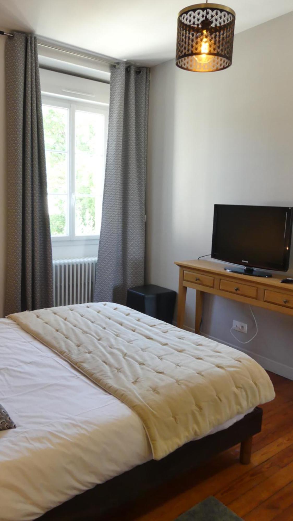 Les Suites Angevines อองเชร์ ภายนอก รูปภาพ