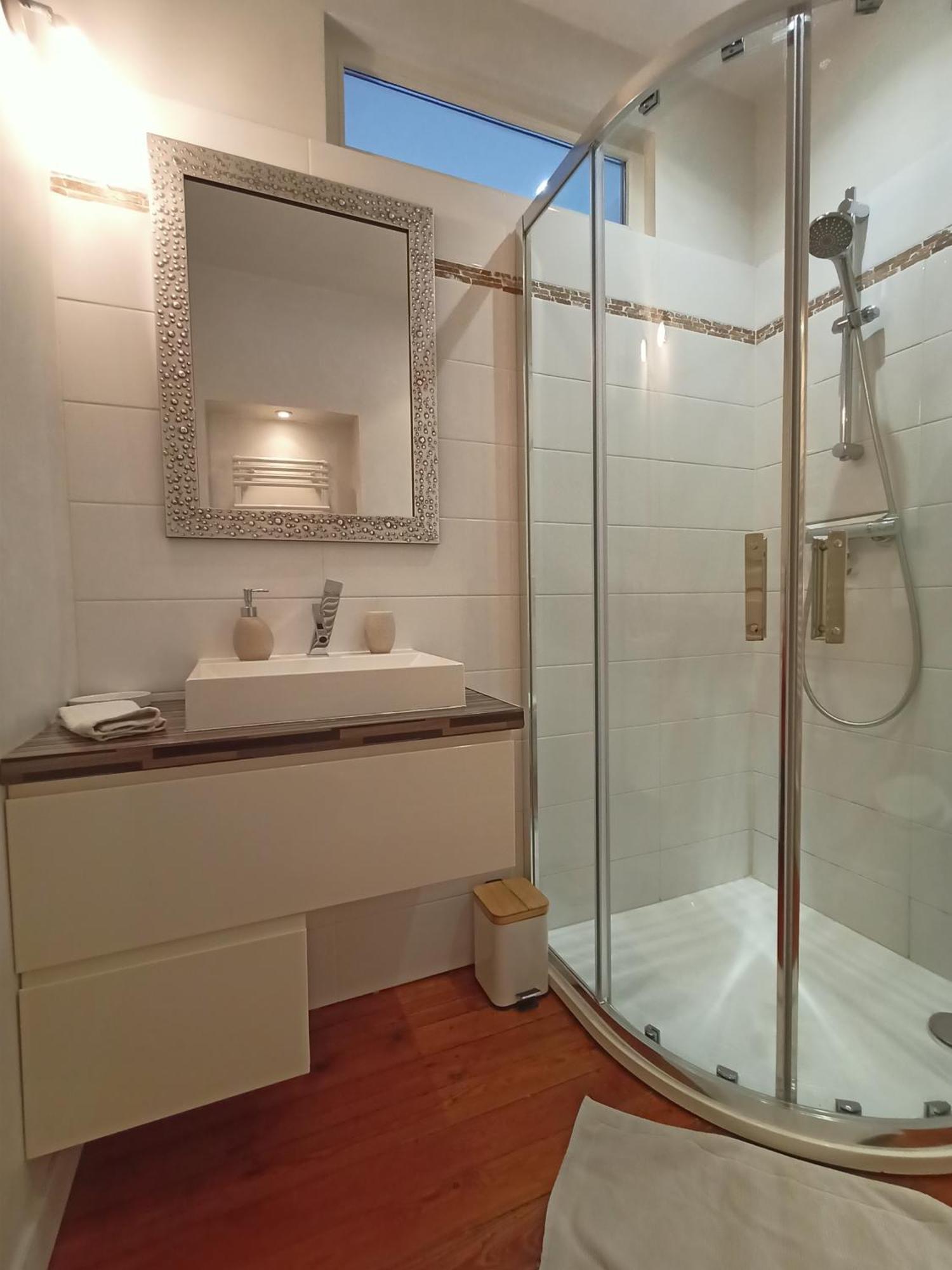 Les Suites Angevines อองเชร์ ภายนอก รูปภาพ